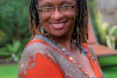 Lynda: Portrait